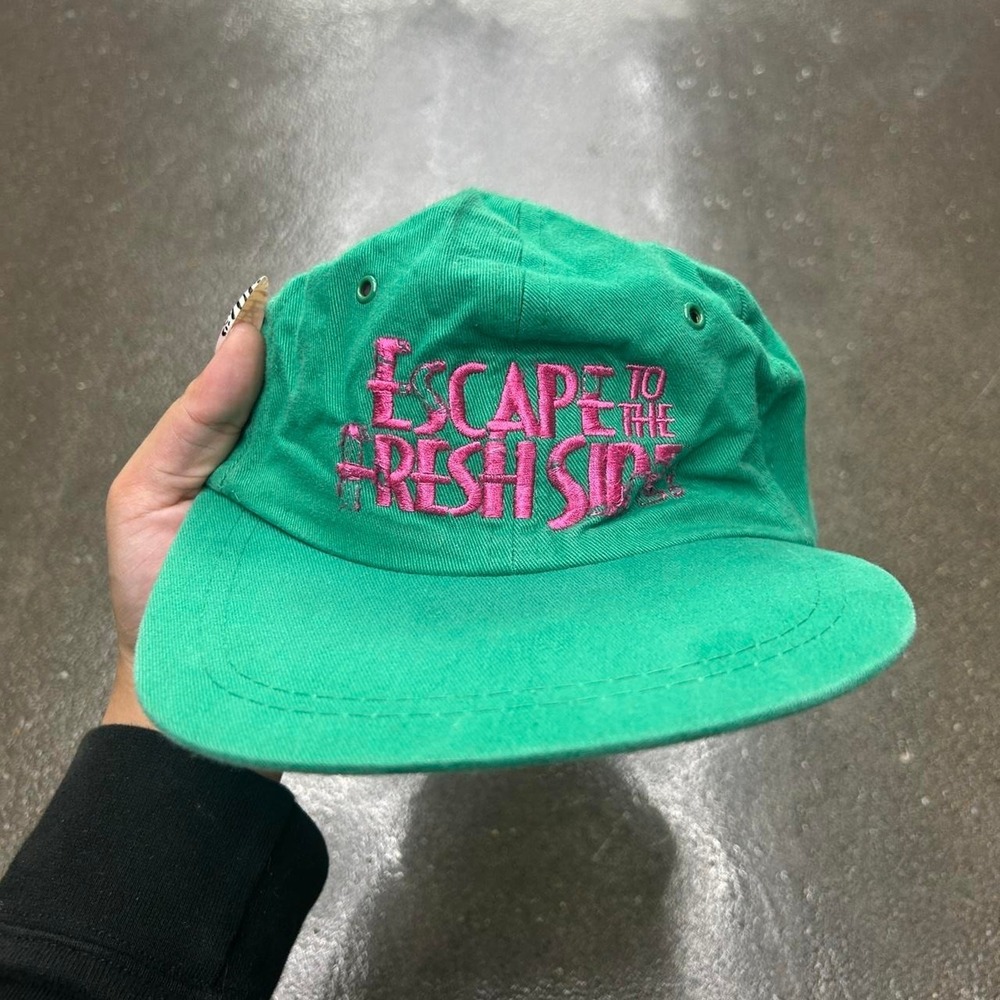 Vintage 90s Green Pink Salem Cigarette 'Escape‎ to the Fresh Side' Snapback Hat